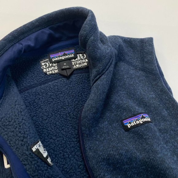 Patagonia Vest Navy Medium. - Picture 4 of 4
